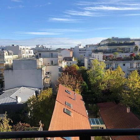Appartement Tres Calme A 10Mn De Paris - Woman & Couples Only Courbevoie Exterior foto