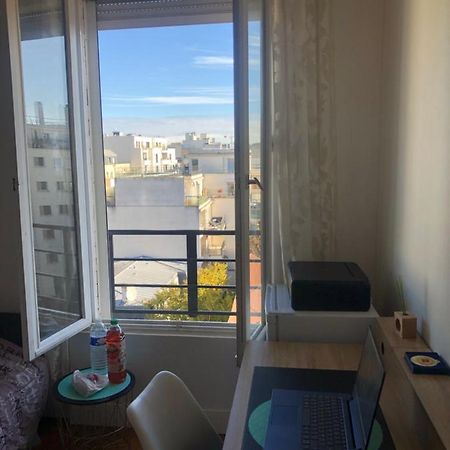 Appartement Tres Calme A 10Mn De Paris - Woman & Couples Only Courbevoie Exterior foto