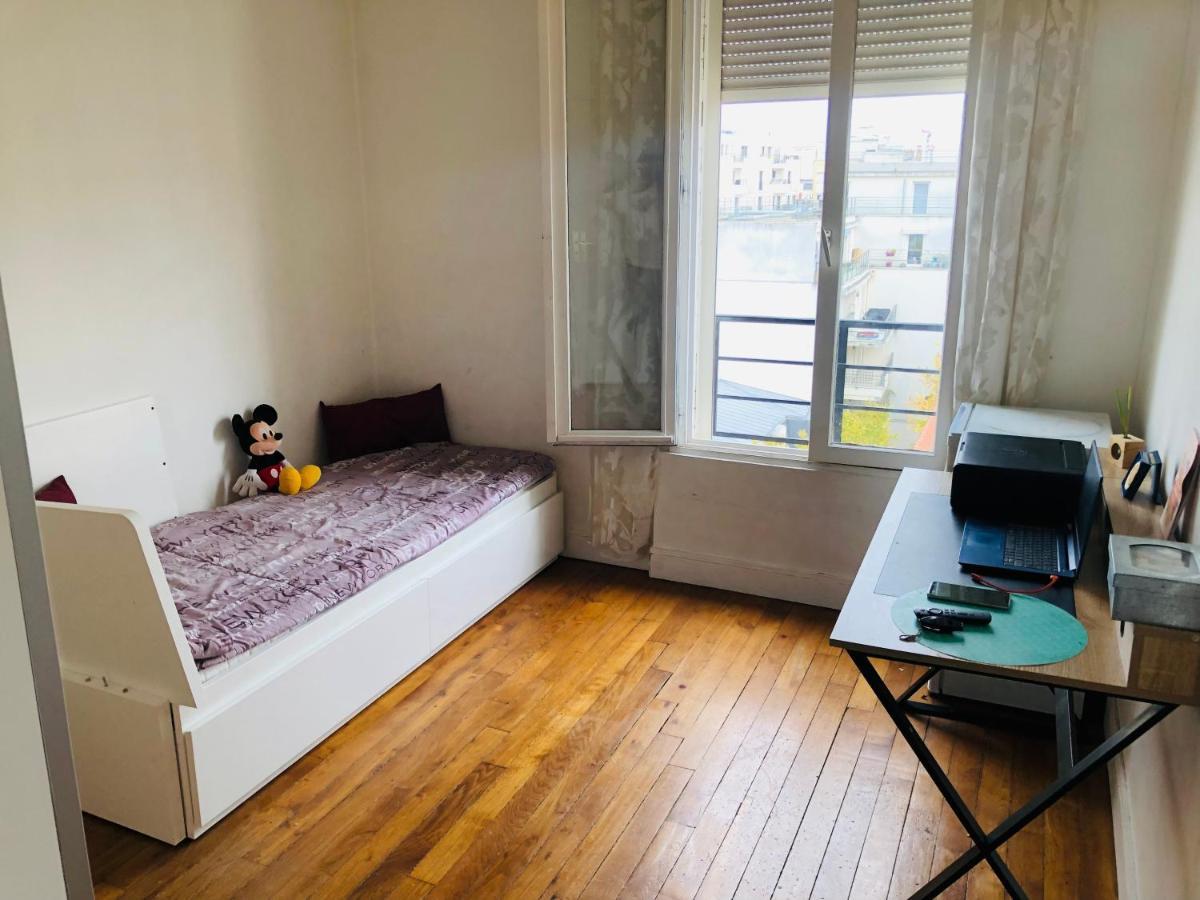 Appartement Tres Calme A 10Mn De Paris - Woman & Couples Only Courbevoie Exterior foto
