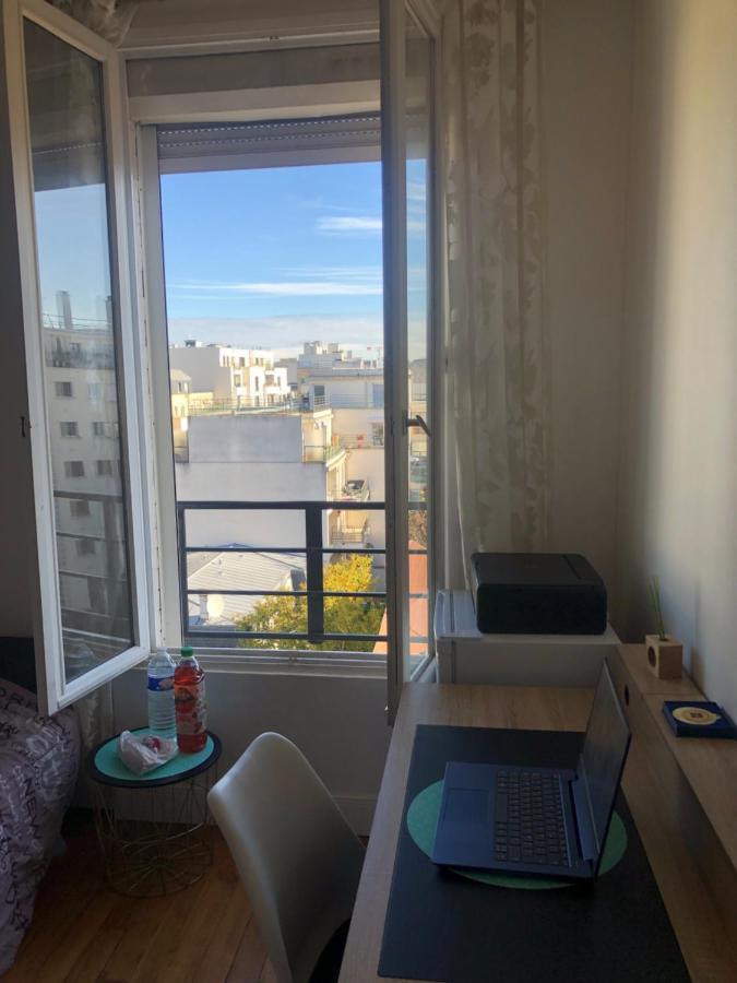 Appartement Tres Calme A 10Mn De Paris - Woman & Couples Only Courbevoie Exterior foto